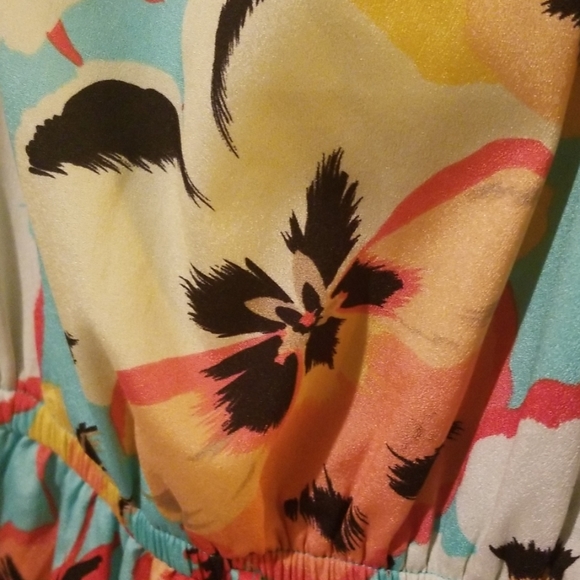 Floral dress - Picture 2 of 3